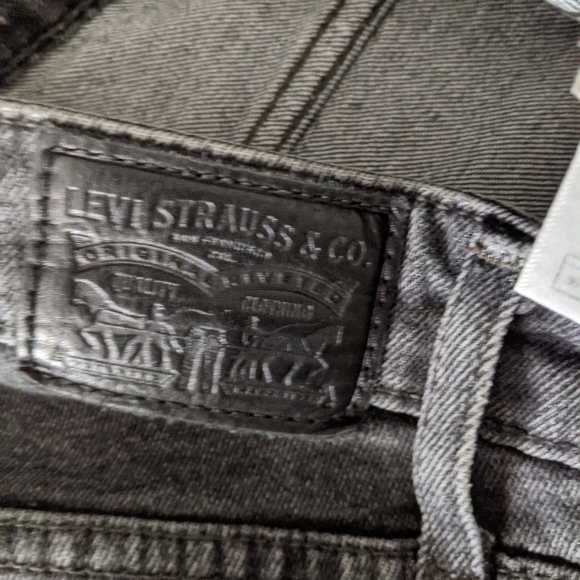 Distressed Grey Levi High Rise Skinny - Picture 3 of 8